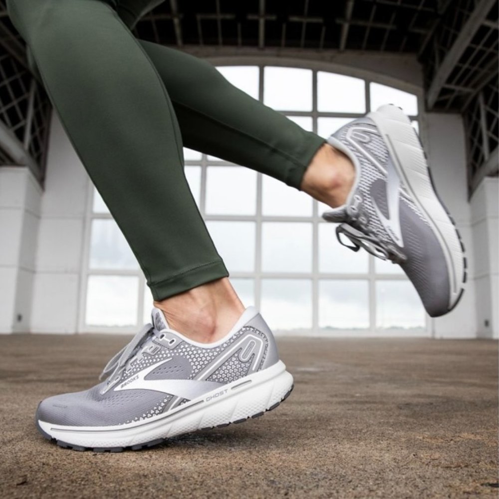 Brooks Women's Ghost 14 Running Shoes